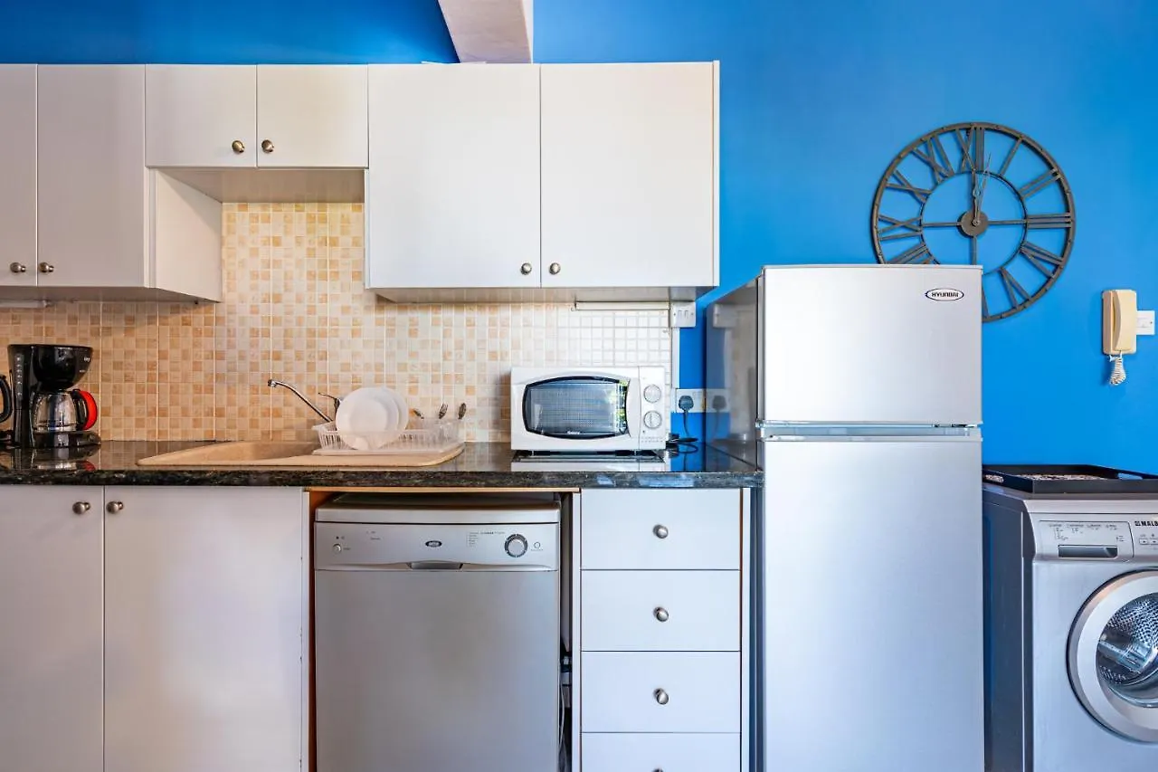 Odin 1-Bedroom Apartment In Larnaca